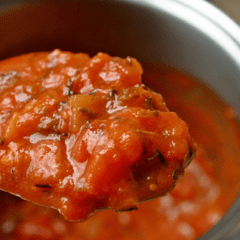 Soep van geroosterde tomaten en paprika’s: simpel, snel en lekker