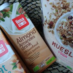 Lima Muesli Yoga en Lima Amandelmelk